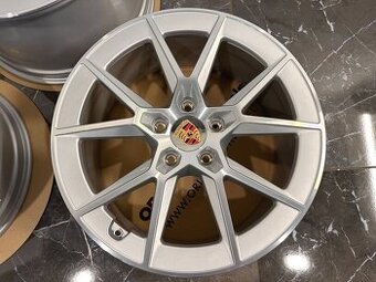 kolesa Porsche 992 II Facelift r20/21 Carrera S