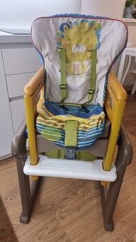 Detská vysoká jedálenská stolička a stolík v jednom