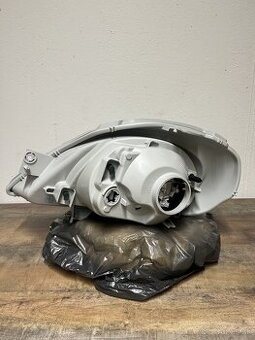 Pravý predný svetlomet Nissan, Opel, Renault, 2001-2025