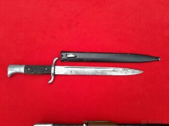 Nemecký vychádzkový bodák hasič dlhý.