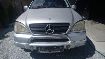 Rozpredám mercedes ml 163, 320 benzín