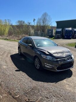 Ford Mondeo Titanium po nehodě