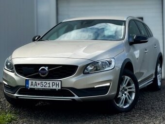 Volvo V60 D3 Cross Country 2.0D,Momentum,1Majiteľ