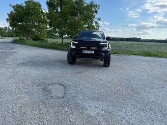 Ford ranger raptor