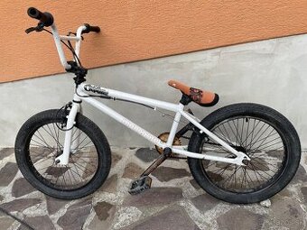 BMX MONGOOSE 2011