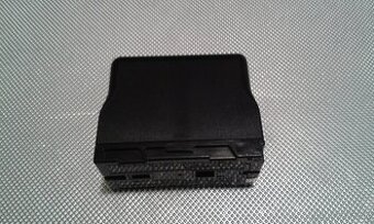 Zdroj na kameru Sony HI8 TR 760E