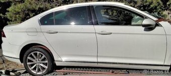 Volskwgen Passat B8 2.0 TDi 2018 predám DVERE zadný nárazník