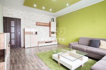 Moderný 3-izbový byt s výhľadom na Karpaty a balkónom,...