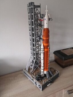 Lego icons 10341 raketa sls NASA Artemis - 1