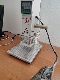 Hotstampingový lis pro termoražbu a vypalování 300W