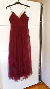 Spoločenské tylové šaty