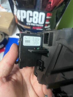 snimac uhlu riadenia