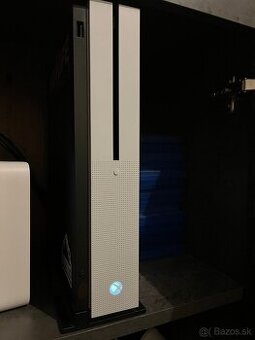 Xbox One S – zapne sa, bez obrazu – na diely / opravu