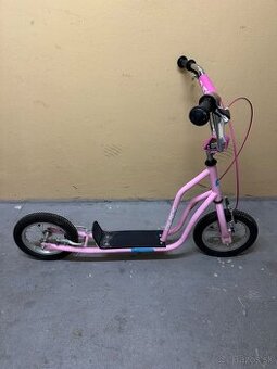 Dievčenská kolobežka