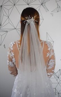 Nový nádherný svadobný závoj s hrebienkom