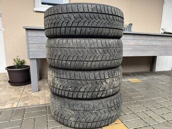 235/55 R18