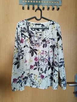 Kvetová blúzka veľkosť L
