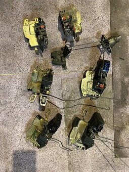 Bmw e36 zámok dverí