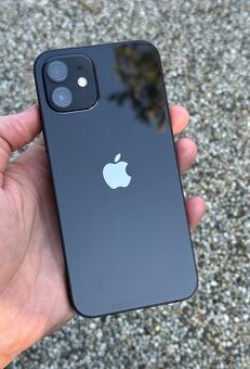 IPhone 12 - baterie 98%