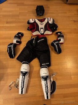 Hokejová výstroj Bauer