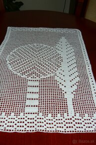 Háčkovaná záclonka