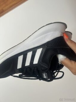 Tenisky Adidas cierne