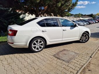 Škoda Octavia III 1.6 TDi 90k Ambition M5 (diesel) kup. SR