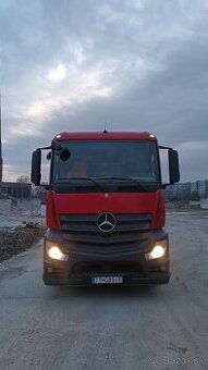 Mercedes Actros MP4 1848