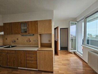 4-izbový byt s dvomi balkónmi, 86 m2, ILAVA - Medňanská ul.