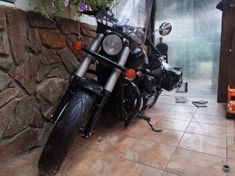 Honda Shadow VT 750 C2B Black Spirit Edition