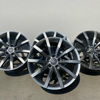4x Volkswagen Monterrey 235/45 R18