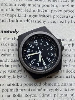 Predám vojenske hodinky Stocker Yale Sandy 184