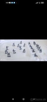 Plastový vojacikovia