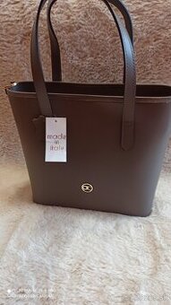 Kožená kabelka Annie Claire