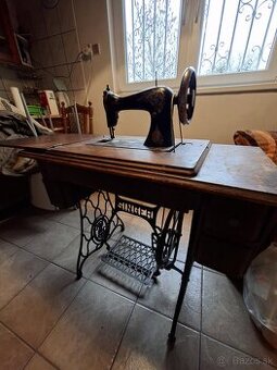 Šijací stroj Singer