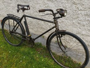 Starý historický bicykel