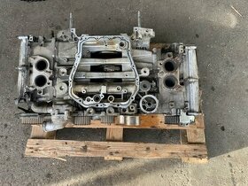 motor Subaru Outback BR 2,5 Legacy EJ253 poškodený - 1