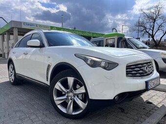 Infiniti FX37S Prémium