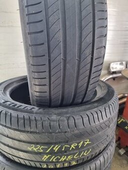 225/45R17 Michelin