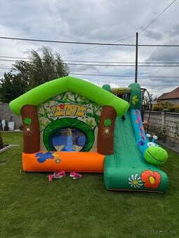 Skákací hrad Happy Hop vesela džungla