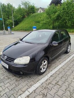 Predám Volkswagen golf V TDI