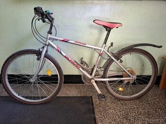 Dva detske bicykle