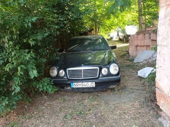 Predam Mercedes-Benz E 3.0 TD,r.v.1998,W210
