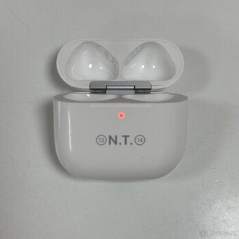  Púzdro pre Apple AirPods 4 (ANC) 
