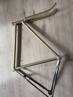 Favorit Rám s vidlicou 56cm