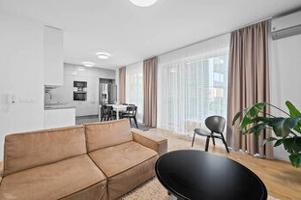 Priestranný 4-izbový byt s terasou v projekte SLNEČNICE,