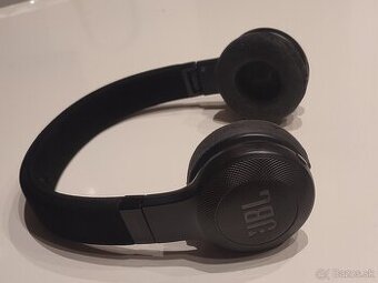 JBL E45BT Black Bezdrôtové slúchadlá na uši