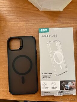 Kryty a sklá na iphone 15 plus