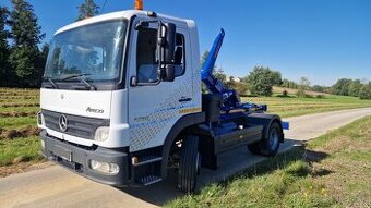 Mercedes Atego 1218 Hákový nosič kontajnerov