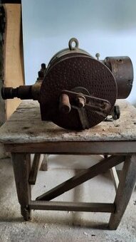 Deliaca hlava na sústruh